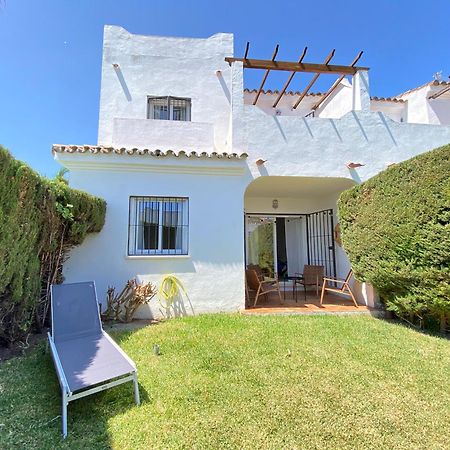 Willa Townhouse W/Sea View & Garden Estepona Zewnętrze zdjęcie