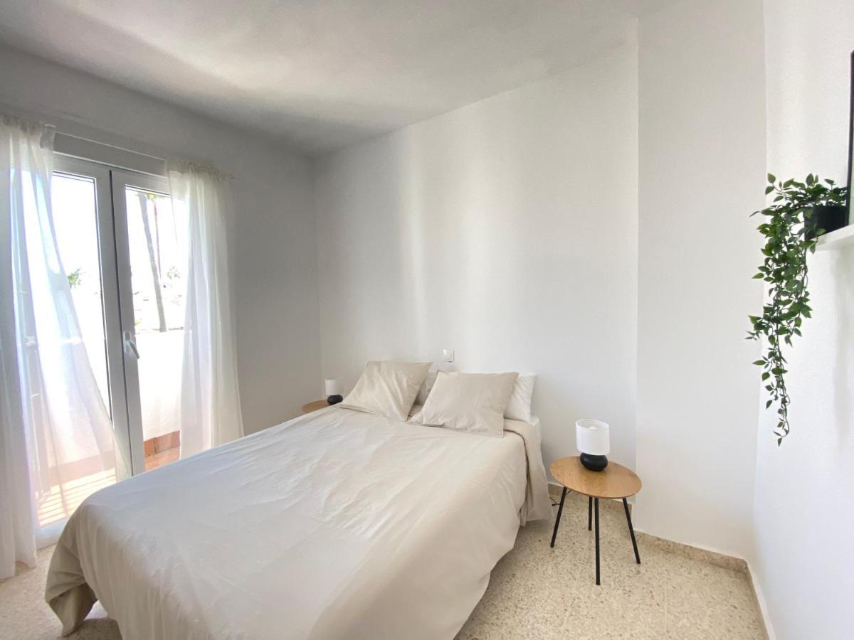 Willa Townhouse W/Sea View & Garden Estepona Zewnętrze zdjęcie